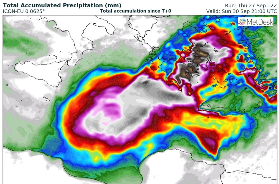 Κυκλώνας Ζορμπάς: Πιθανότητα να «χτυπήσει» με εξαιρετικά μεγάλα ύψη βροχής και την Αττική (εικόνες)